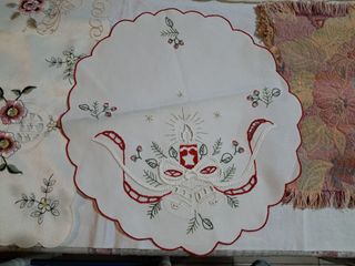 set 8 centrini centrotavola vintage Nuovi