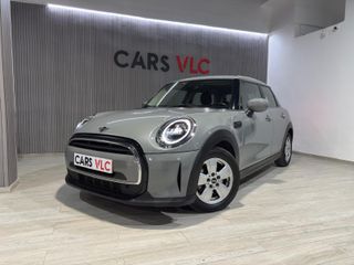 MINI Cooper 5P Automático!