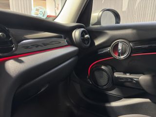 MINI Cooper 5P Automático!