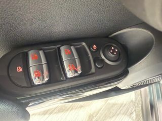 MINI Cooper 5P Automático!