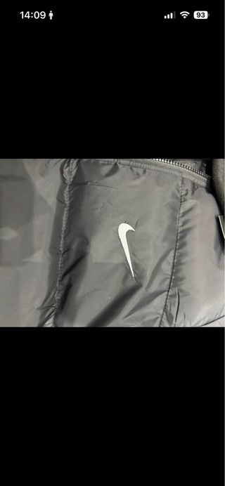 Chaqueta Nike Negra con Capucha