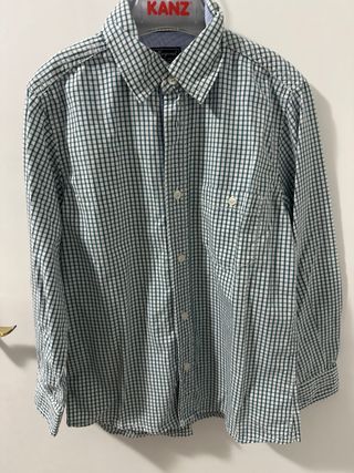 Camisa de cuadros verde y blanca talla 6 años
