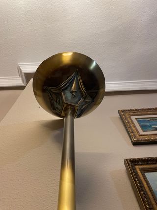 Lámpara de pie metálica