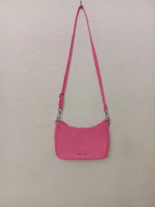 Bolso hombro Bershka rosa