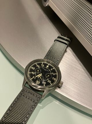 Reloj Massimo Dutti Cronógrafo Negro y Plateado