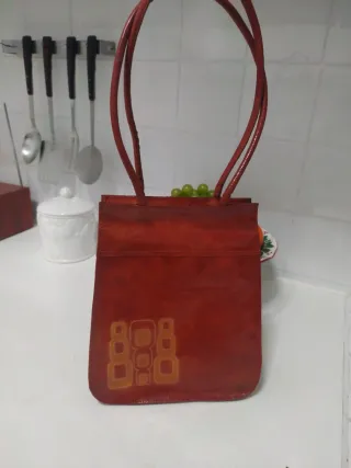 Bolso de piel marrón/rojo