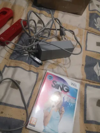 Consola mini Wii Roja + Accesorios + Juego