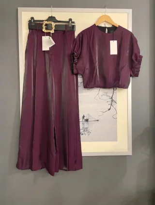 Conjunto satén top globo y pantalón ancho