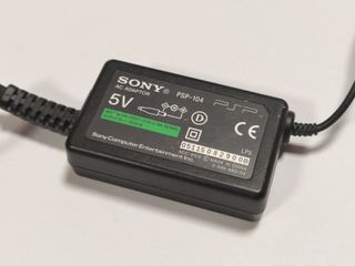 Sony PSP-1004 + Accesorios – Pack Completo