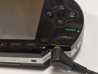 Sony PSP-1004 + Accesorios – Pack Completo