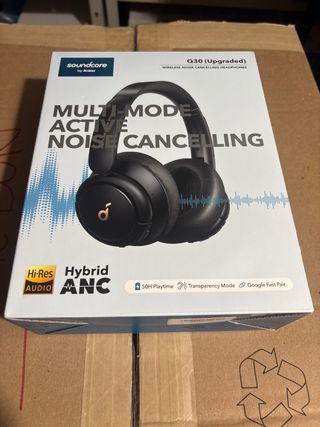 SOLO CAJA Soundcore Q30 Auriculares