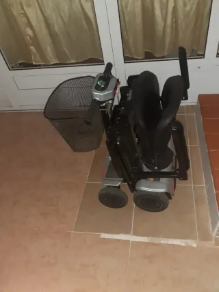 Moto minusválido plegable con luces