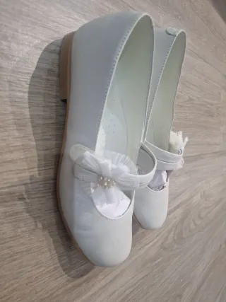 Zapatos de comunión blanco roto perlado