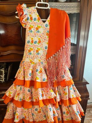 Traje de flamenca niña estampado floral