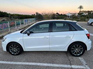 Audi A1 2015. Bitono: Blanco/Antracita