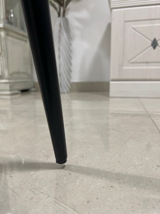 Silla de diseño tapizada en terciopelo