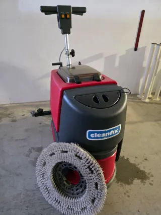 Maquina profesional limpieza Cleanfix