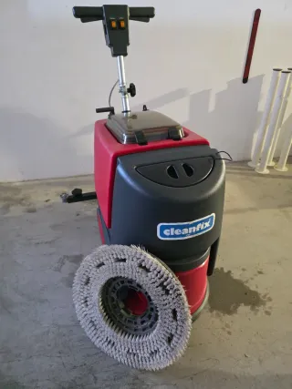 Maquina profesional limpieza Cleanfix