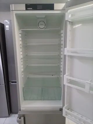 NEVERA MARCA LIEBHERR ACERO INOXIDABLE