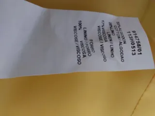 Chaqueta amarillo limón.   con cremalleras.