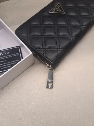 Cartera Guess Negra/Gris