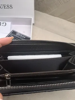 Cartera Guess Negra/Gris