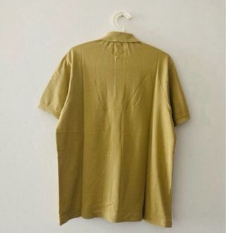 Polo Lacoste Mostaza Piqué