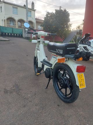 Vespino XE Elestart Blanca