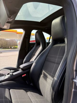 Mercedes-Benz Clase CLA 2015