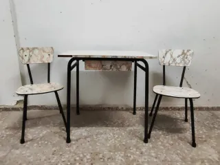Conjunto vintage mesa y 2 sillas cocina