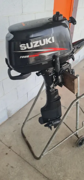 Fueraborda Suzuki 6cv 4T fueraborda