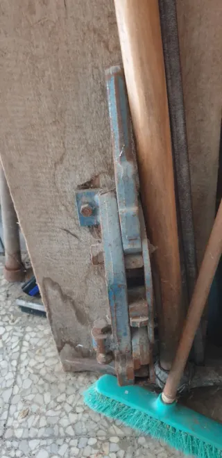 Cesoia per tondini ferro