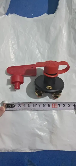 Desconectador de batería con llave