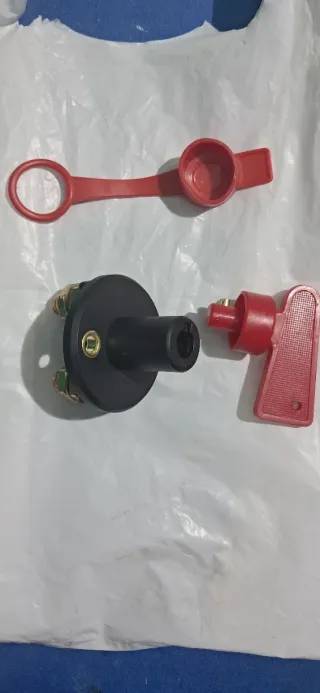 Desconectador de batería con llave