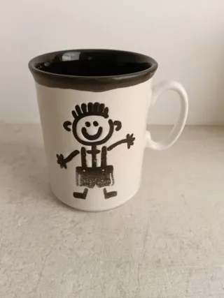 Taza cerámica blanca con dibujo