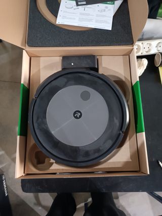 - iRobot Robot Aspirador con conexión Wi-Fi Room