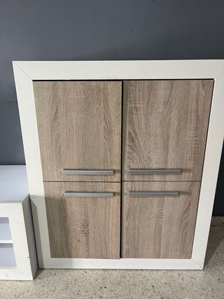 Cómoda de madera y metal