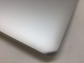APPLE MACBOOK AIR CORE I5 (2017)(A1466) E45381
