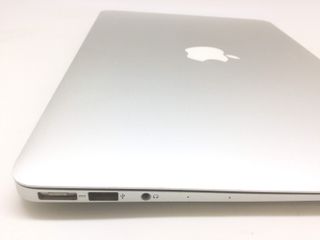 APPLE MACBOOK AIR CORE I5 (2017)(A1466) E45381