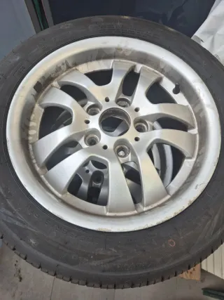 4 Cubiertas con Llantas BMW incluidas