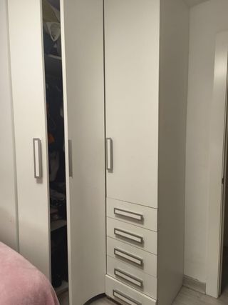 Armario esquinero blanco impecable