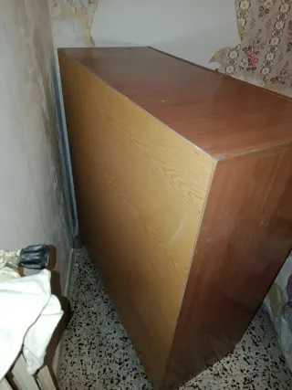 Cómoda de 7 cajones de madera