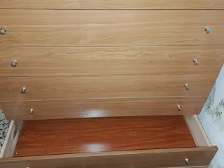 Cómoda de 7 cajones de madera