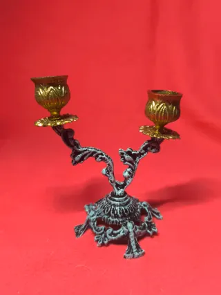Candelabro de 2 brazos dorado y plateado
