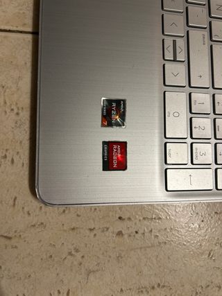 Ordenador HP Ryzen 7 Plata