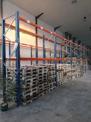 Nave industrial en Lucena