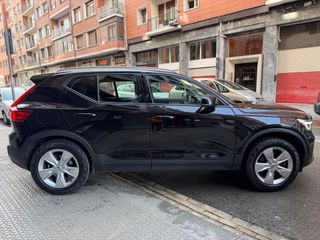 Volvo XC40 B3 Core Automático año 2022