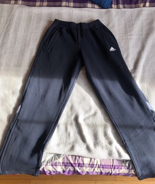 Conjunto Chándal Adidas.