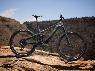 Ebike Giant Carbono 300kmCAMBIO ELECTRONICO-