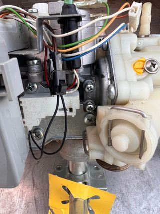 Cuerpo calentador de gas